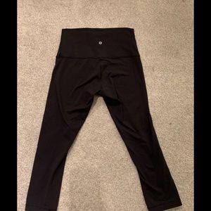 Cropped lulu lemon wunder under